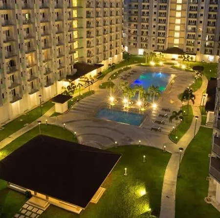 Field Residences Condominium In Paranaque Near All Airport Terminals