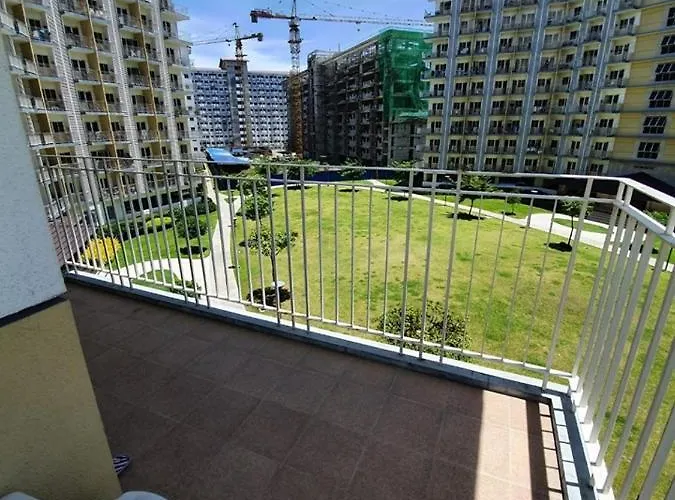 Apartahotel Field Residences Condominium In Paranaque Near All Airport Terminals Manila