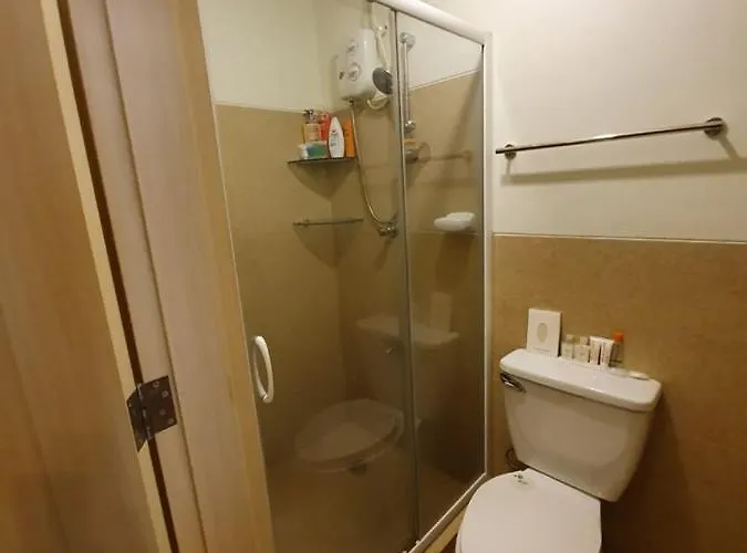 Apartahotel Field Residences Condominium In Paranaque Near All Airport Terminals Manila
